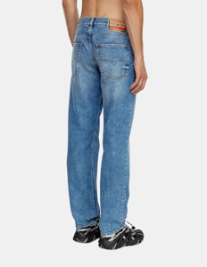 Picture of Diesel Finitive Tapered Jeans